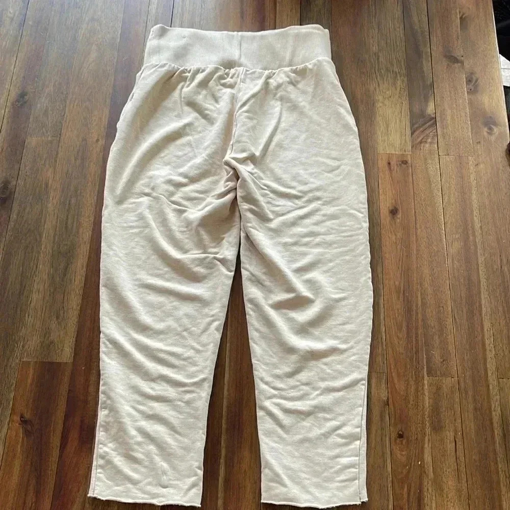 Nike Capri sweatpants - Picture 3 of 10